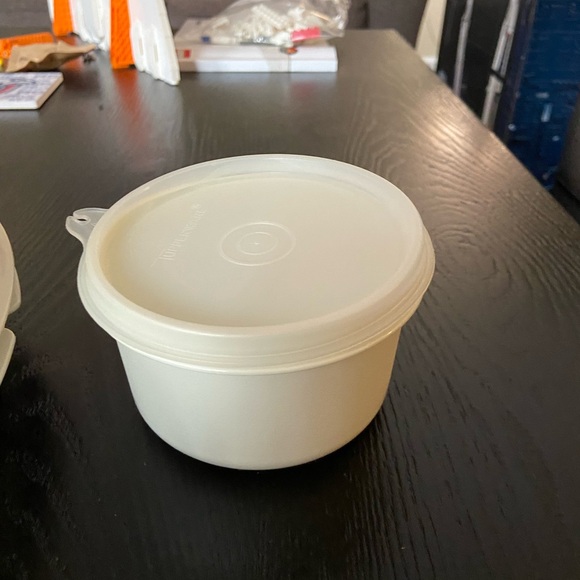 Vintage Tupperware - Picture 4 of 4